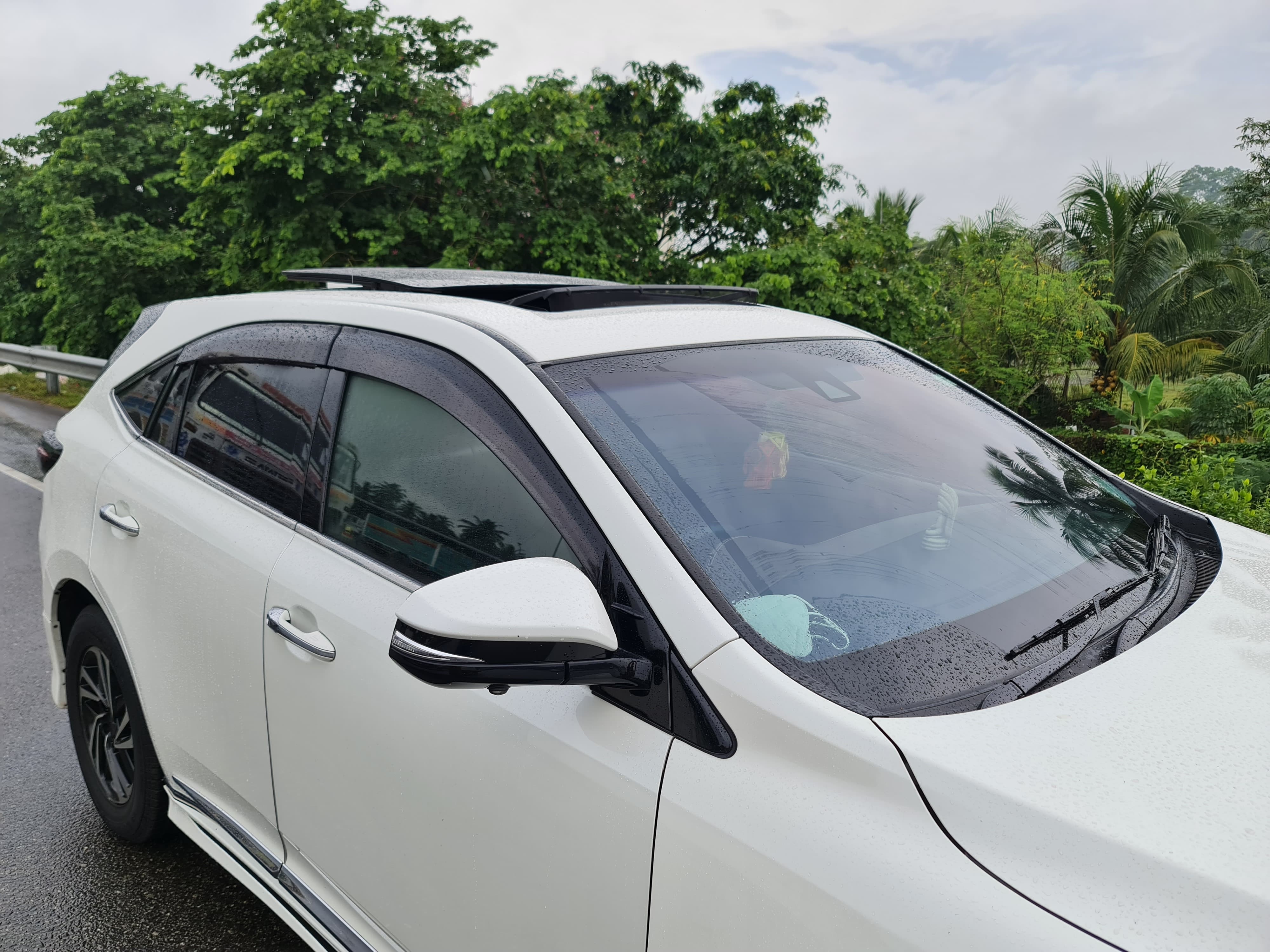 Toyota Harrier 2017 - பயன்படுத்தப்பட்டது SUV sale in Sri Lanka - patpat.lk