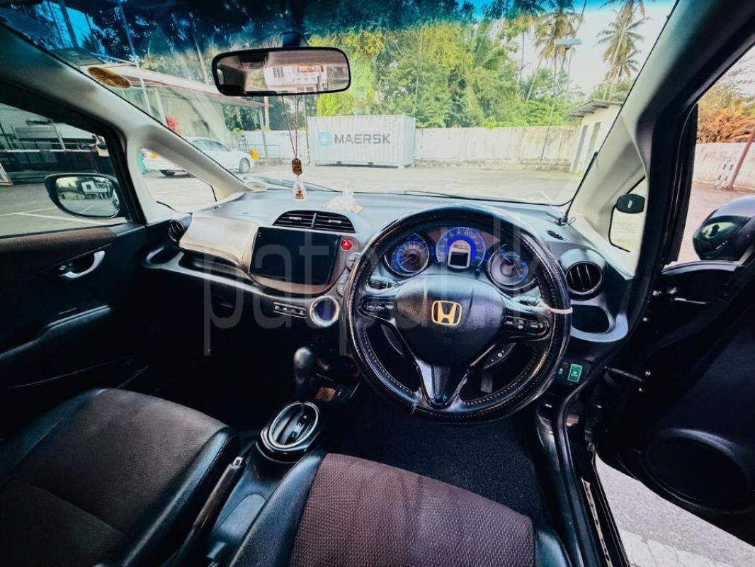 Advertisement image 6