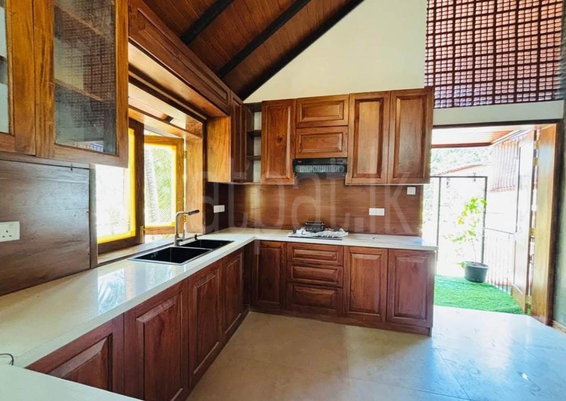 premium-listing-image