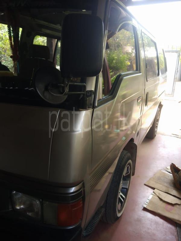 Nissan Caravan 1995 - பயன்படுத்தப்பட்டது வேன் sale in Sri Lanka - patpat.lk
