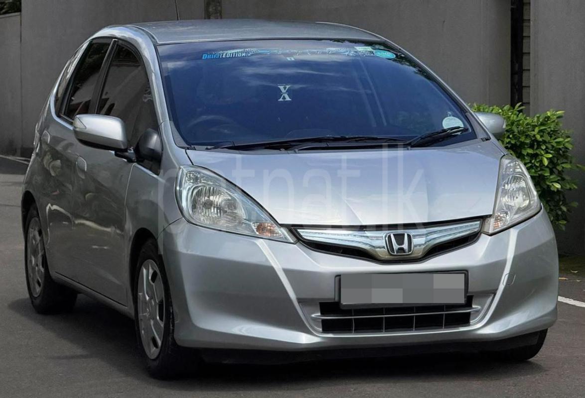 Honda Fit 2011 - பயன்படுத்தப்பட்டது கார் sale in Sri Lanka - patpat.lk