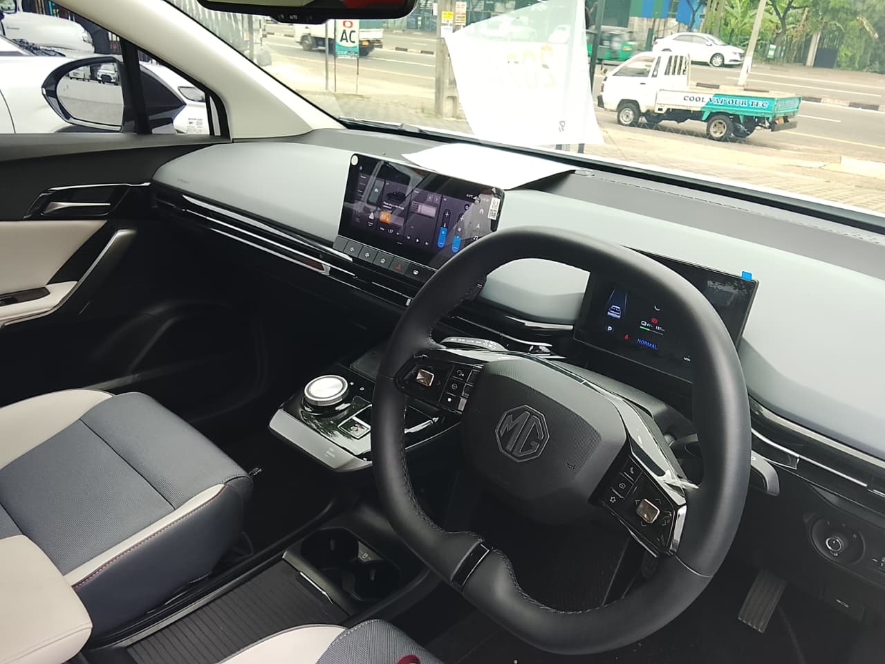 MG 4EV 2024 - Brand New Car sale in Sri Lanka - patpat.lk