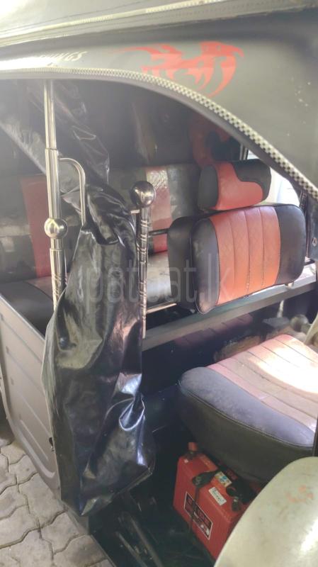 Bajaj Three Wheel 2013 - பயன்படுத்தப்பட்டது முச்சக்கர வண்டி sale in Sri Lanka - patpat.lk