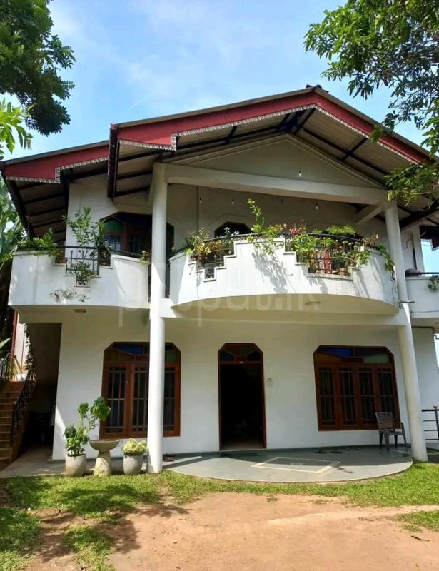 House for Sale in Talawatugoda