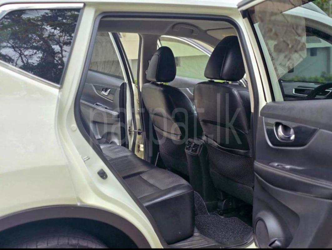 Advertisement image 6