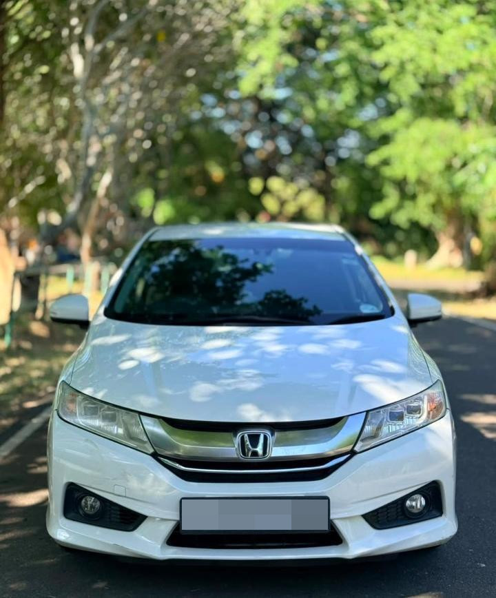 Honda Grace 2015 - பயன்படுத்தப்பட்டது கார் sale in Sri Lanka - patpat.lk