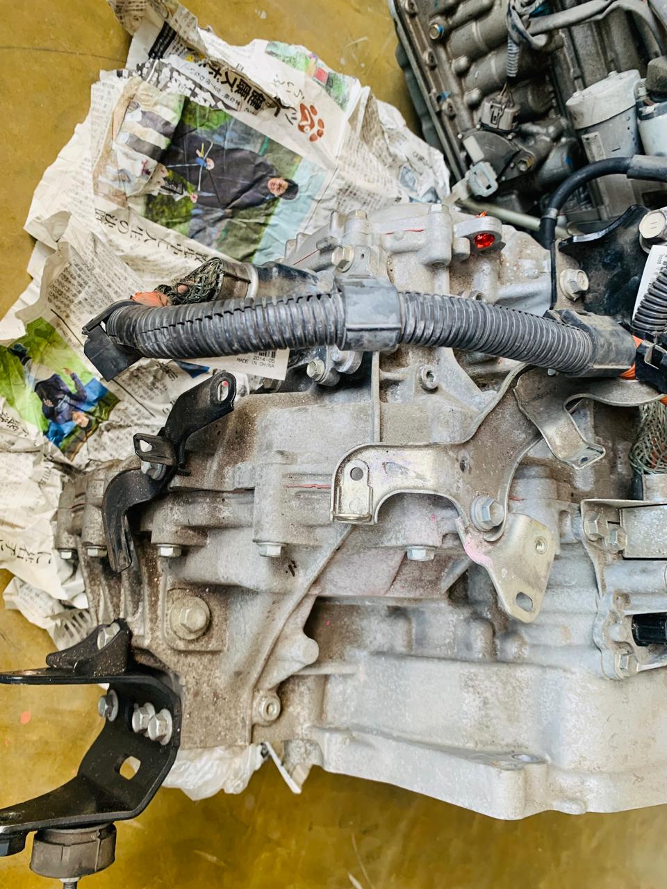 TOYOTA PRIUS ZVW30 GEAR BOX