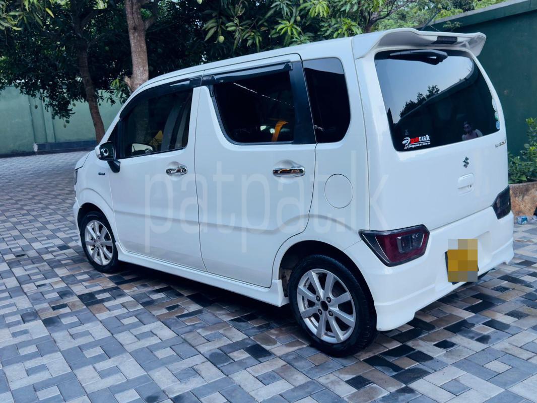 Suzuki Wagon R 2017 - பயன்படுத்தப்பட்டது கார் sale in Sri Lanka - patpat.lk