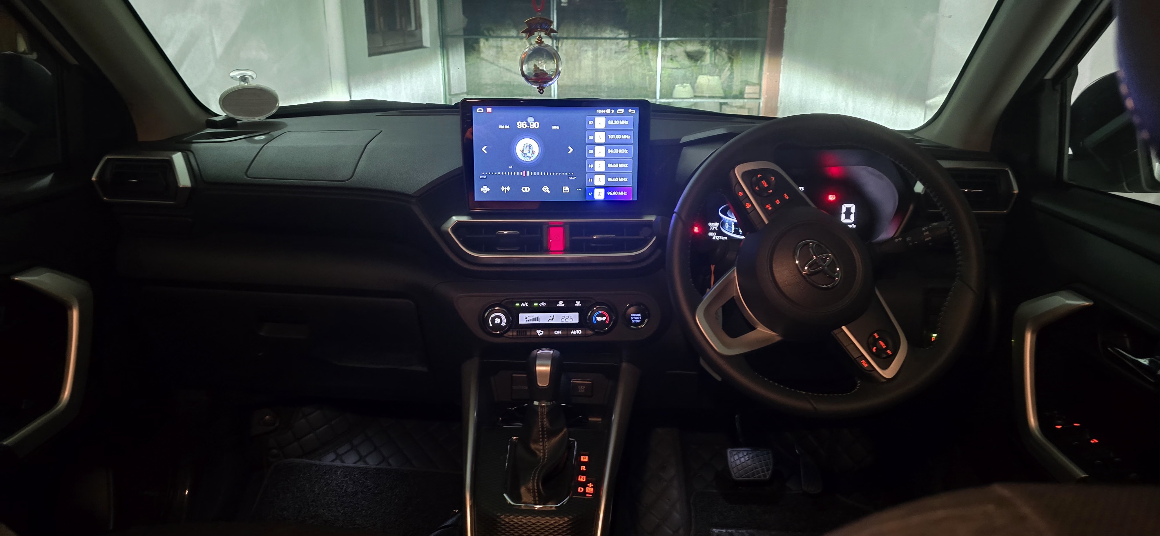 Toyota Raize 2025 - பயன்படுத்தப்பட்டது SUV sale in Sri Lanka - patpat.lk