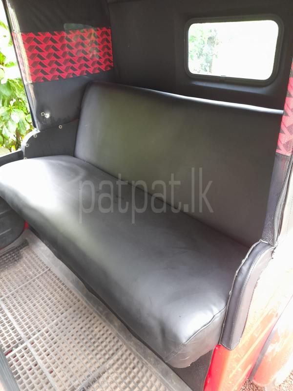 Bajaj Three Wheel 2010 - பயன்படுத்தப்பட்டது முச்சக்கர வண்டி sale in Sri Lanka - patpat.lk