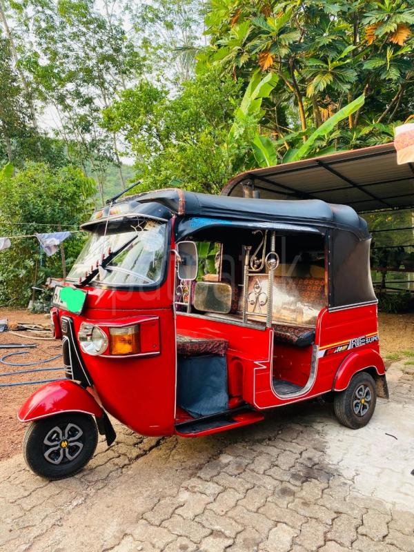 Bajaj Three Wheel 2011 - பயன்படுத்தப்பட்டது முச்சக்கர வண்டி sale in Sri Lanka - patpat.lk