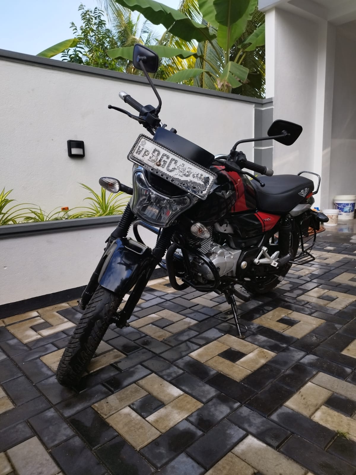 Bajaj V15 2016 - Used Bike sale in Sri Lanka - patpat.lk