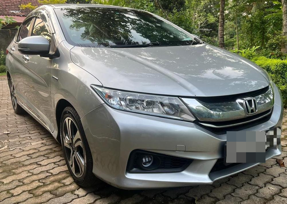 Honda Grace 2015 - Used Car sale in Sri Lanka - patpat.lk