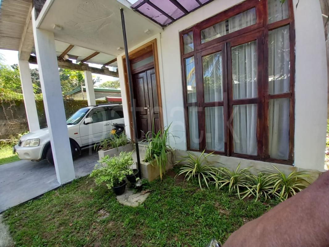 House for Sale in Boralesgamuwa