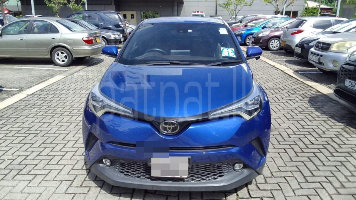 Toyota CHR 2018 - Used SUV sale in Sri Lanka - patpat.lk