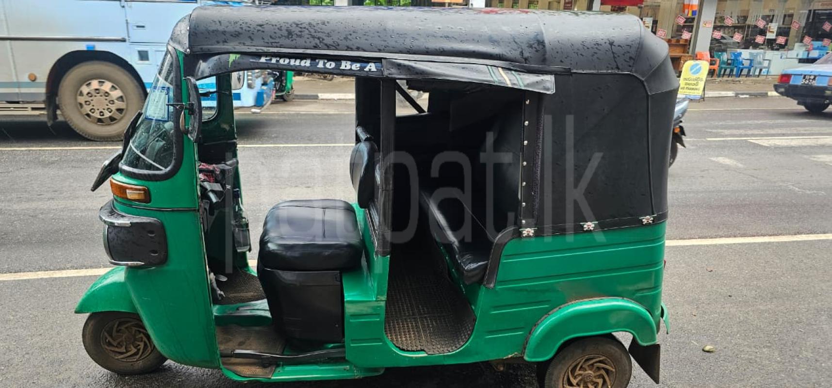 Bajaj Three Wheel 2016 - பயன்படுத்தப்பட்டது முச்சக்கர வண்டி sale in Sri Lanka - patpat.lk