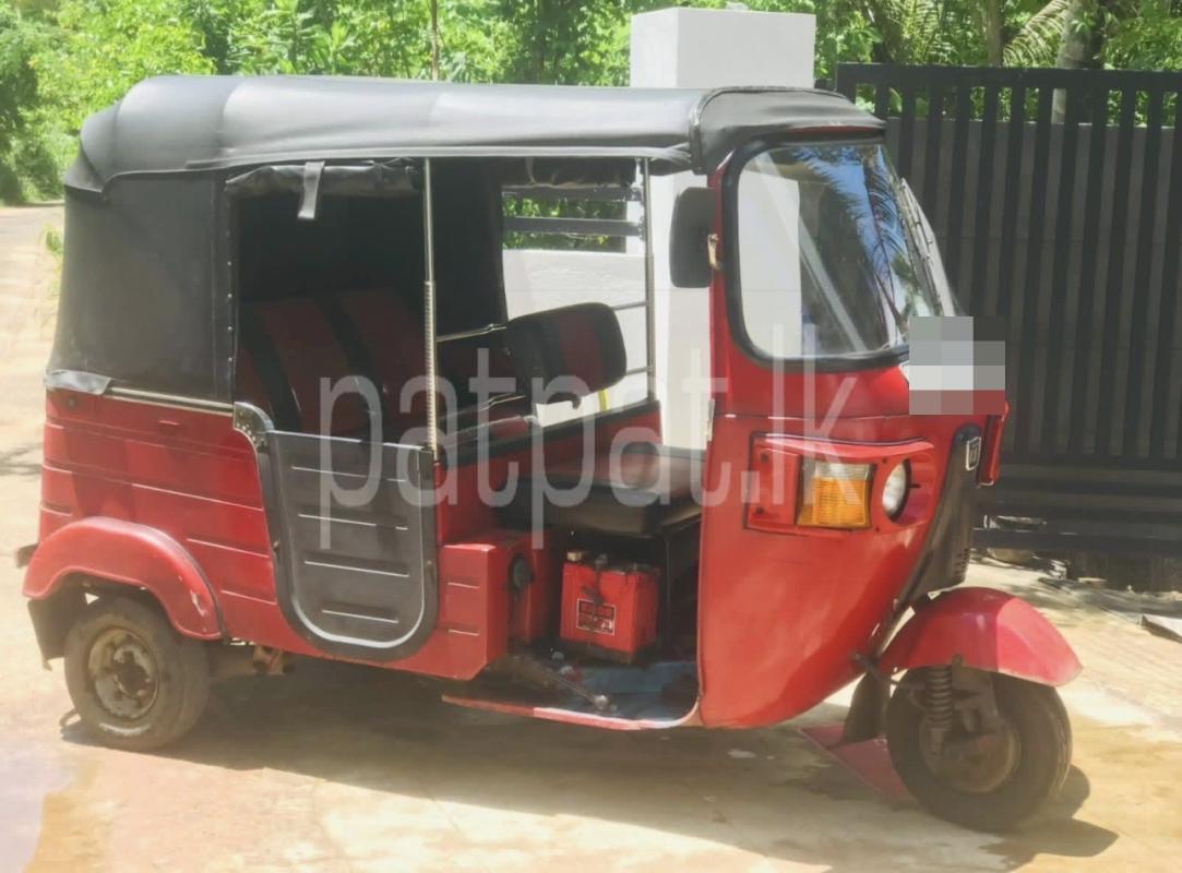 Bajaj 4 stroke 2011 - பயன்படுத்தப்பட்டது முச்சக்கர வண்டி sale in Sri Lanka - patpat.lk