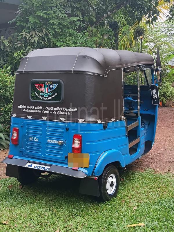 Bajaj 2 stroke 2004 - பயன்படுத்தப்பட்டது முச்சக்கர வண்டி sale in Sri Lanka - patpat.lk