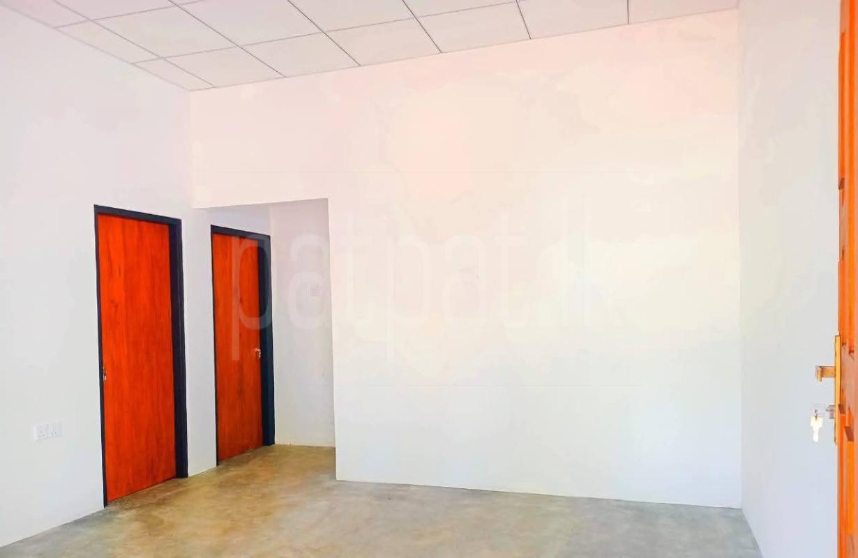 House for Sale in Naranwala