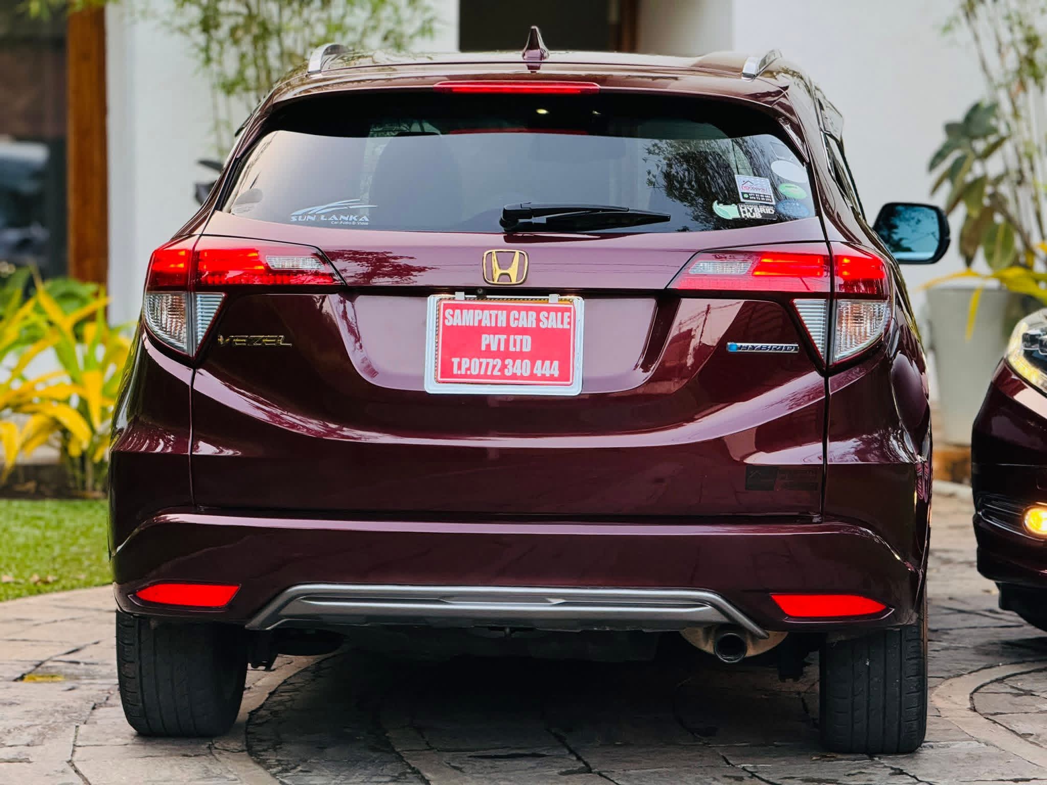 Honda Vezel 2014 - Used SUV sale in Sri Lanka - patpat.lk