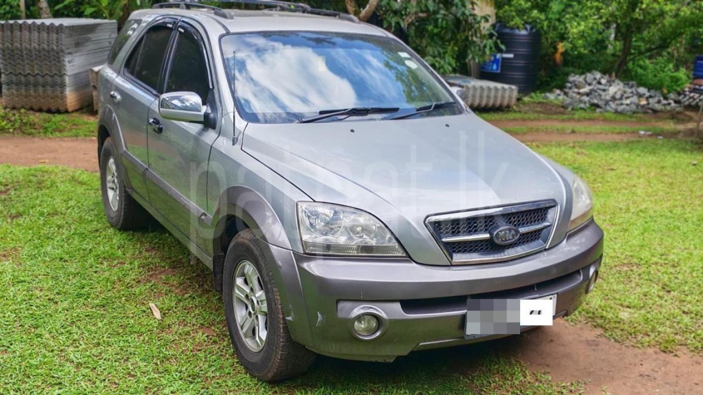 KIA Sorento 2003 - பயன்படுத்தப்பட்டது SUV sale in Sri Lanka - patpat.lk