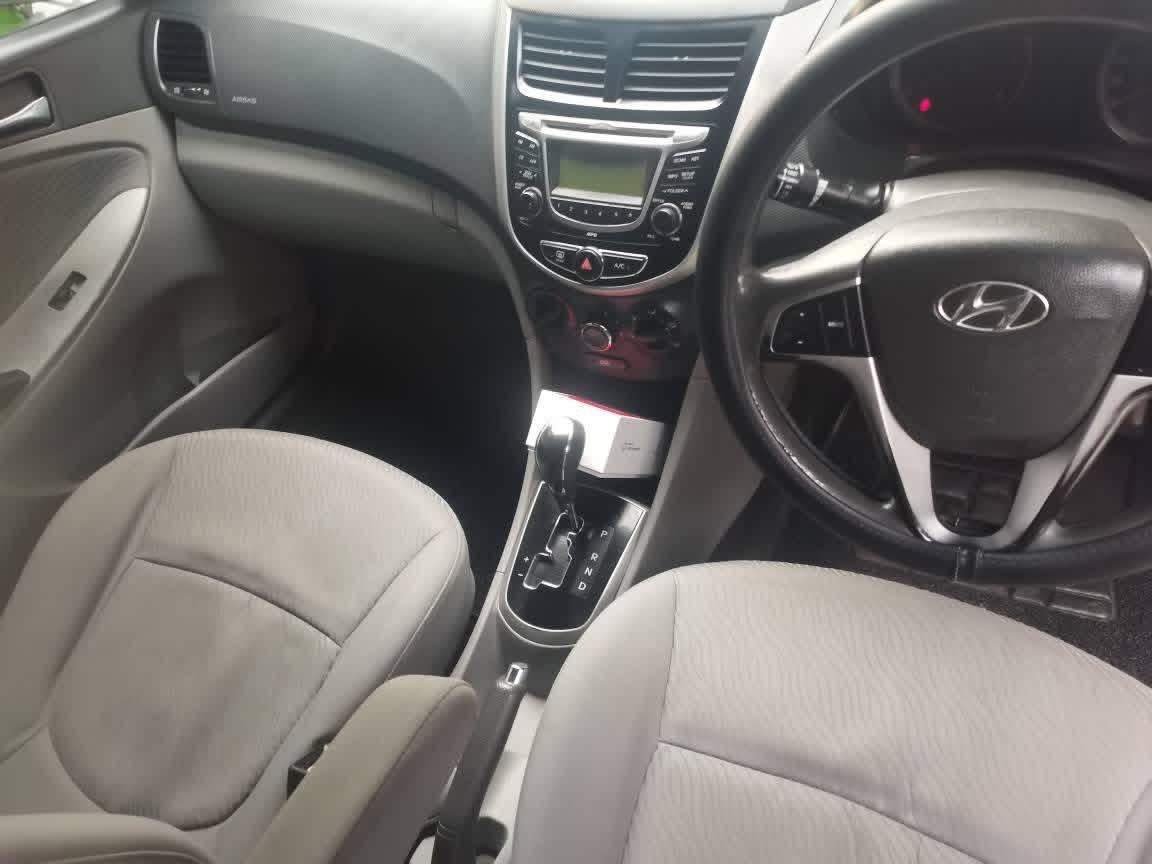 Hyundai Accent 2011 - Used Car sale in Sri Lanka - patpat.lk