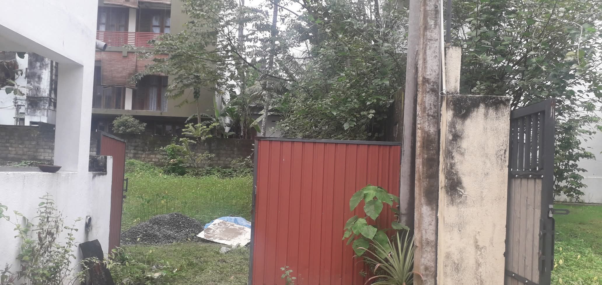 Commercial Land for Sale in Athurugiriya