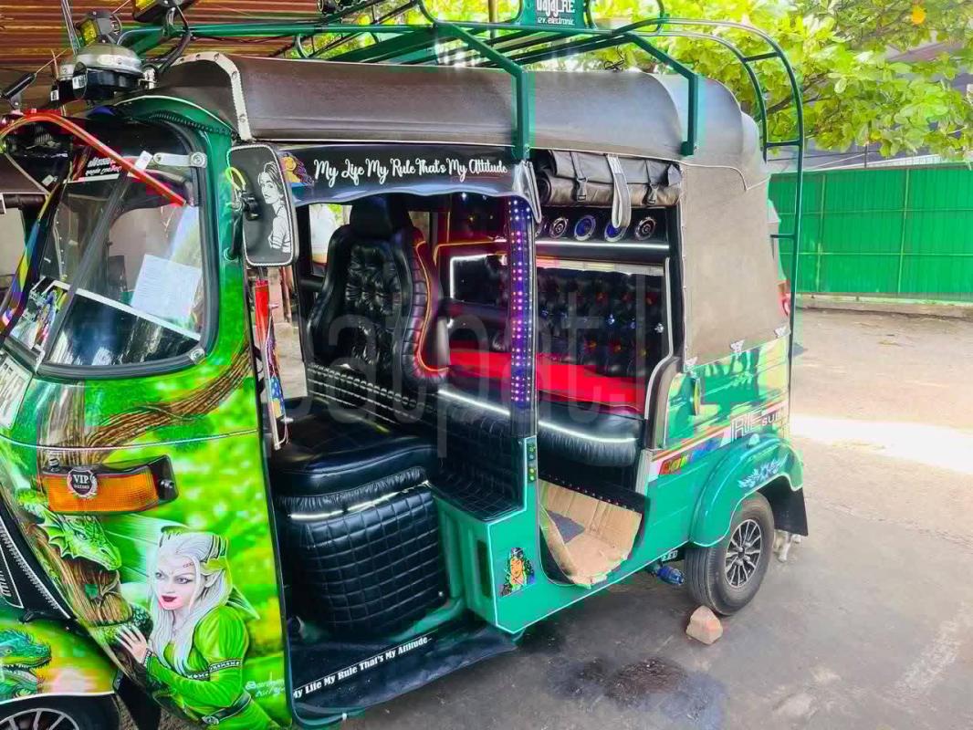 Bajaj Three Wheel 2005 - භාවිතා කරන ලද ත්‍රිරෝද රථය sale in Sri Lanka - patpat.lk
