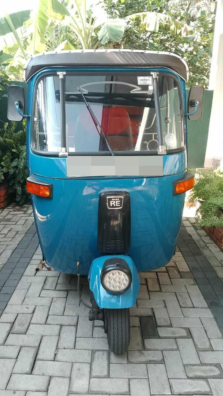 Bajaj Three Wheel 2008 ads-image-1
