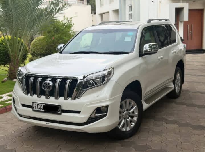 Toyota Land Cruiser Prado 2015 - භාවිතා කරන ලද SUV රථය sale in Sri Lanka - patpat.lk