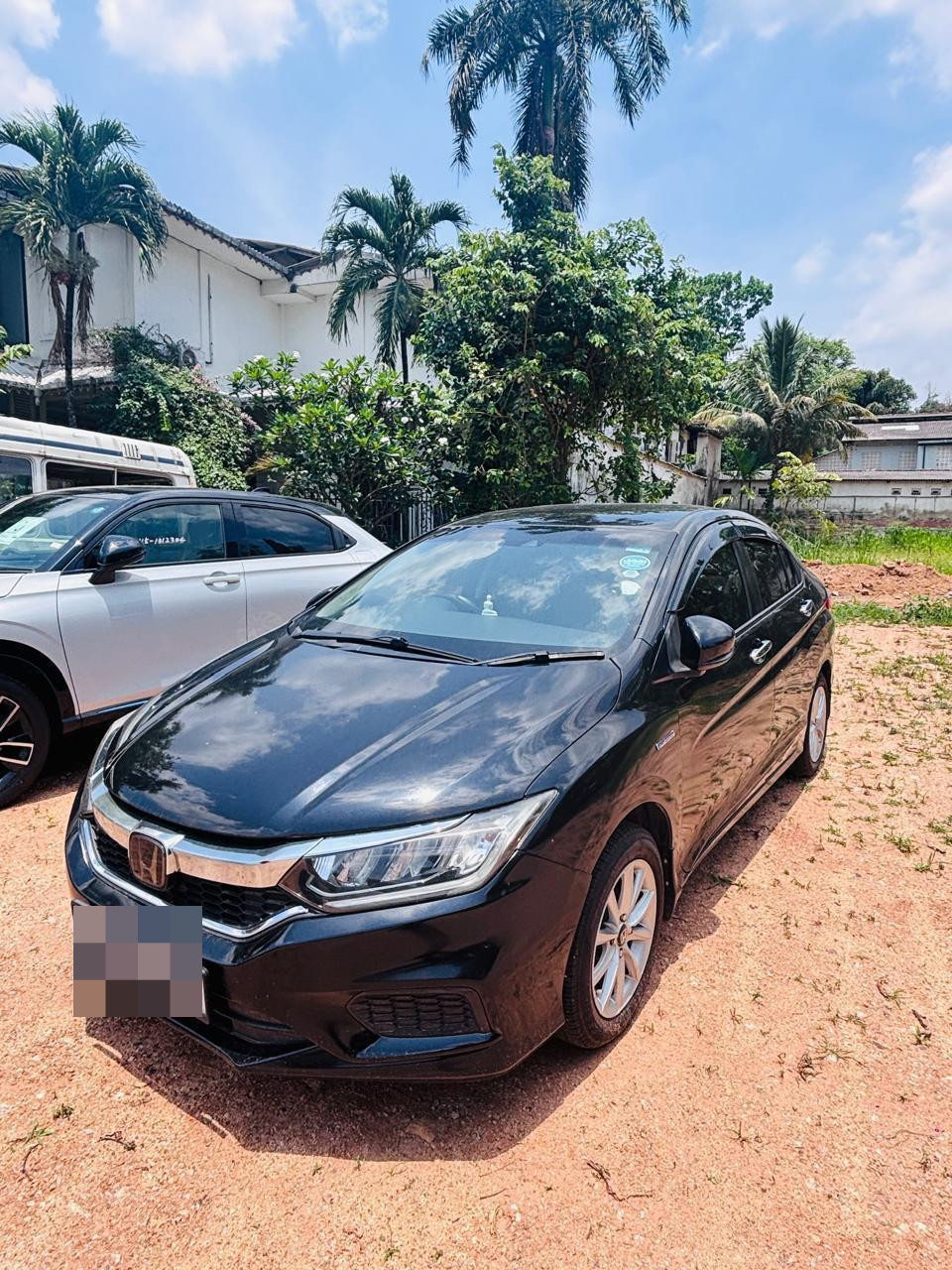 Honda Grace 2017 - Used Car sale in Sri Lanka - patpat.lk