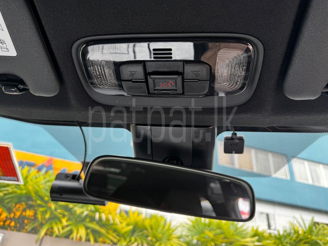 Toyota Yaris 2023 - නැවත සකස් කල කාර් sale in Sri Lanka - patpat.lk