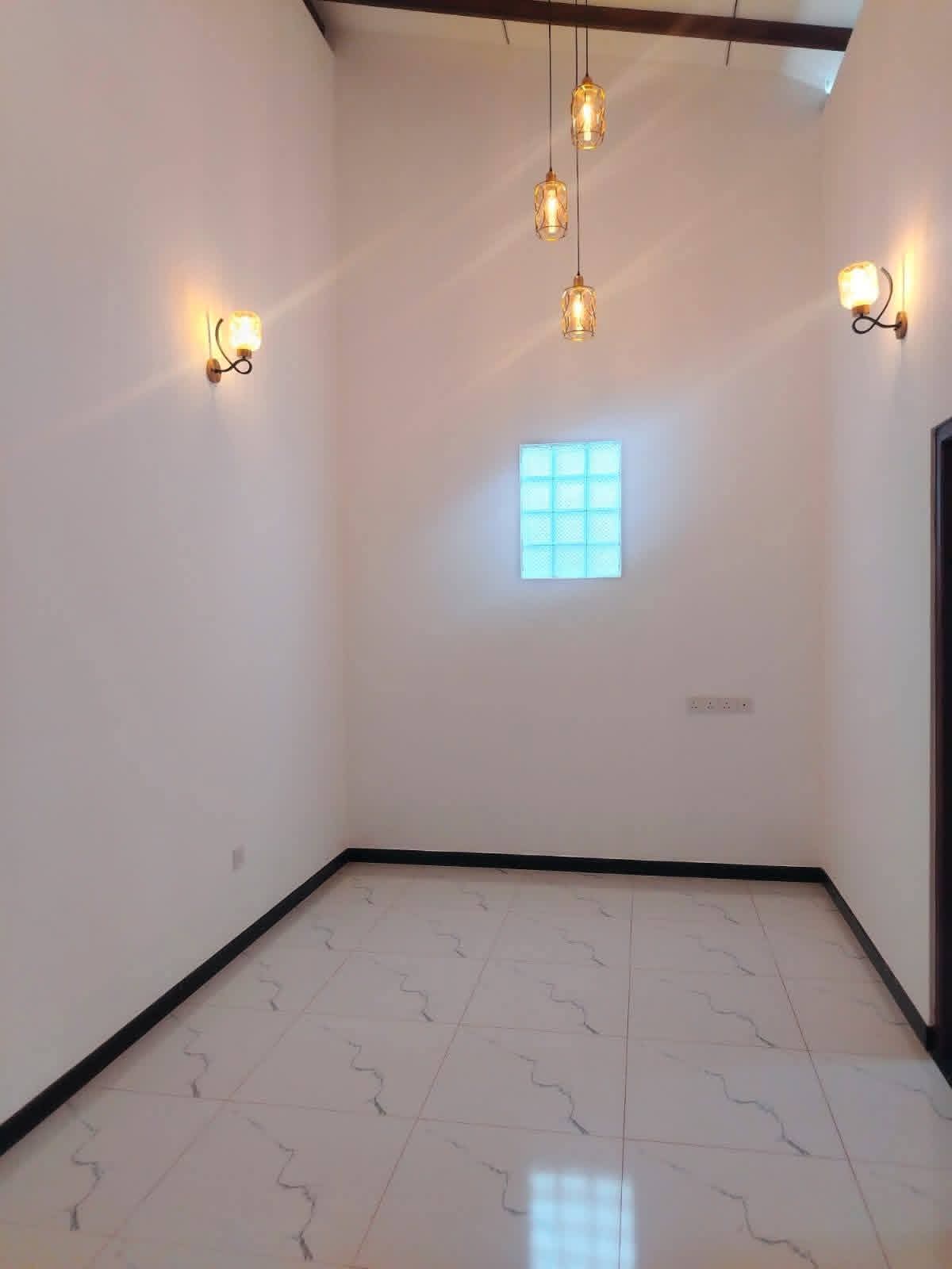 House for Sale in Kiriwattuduwa