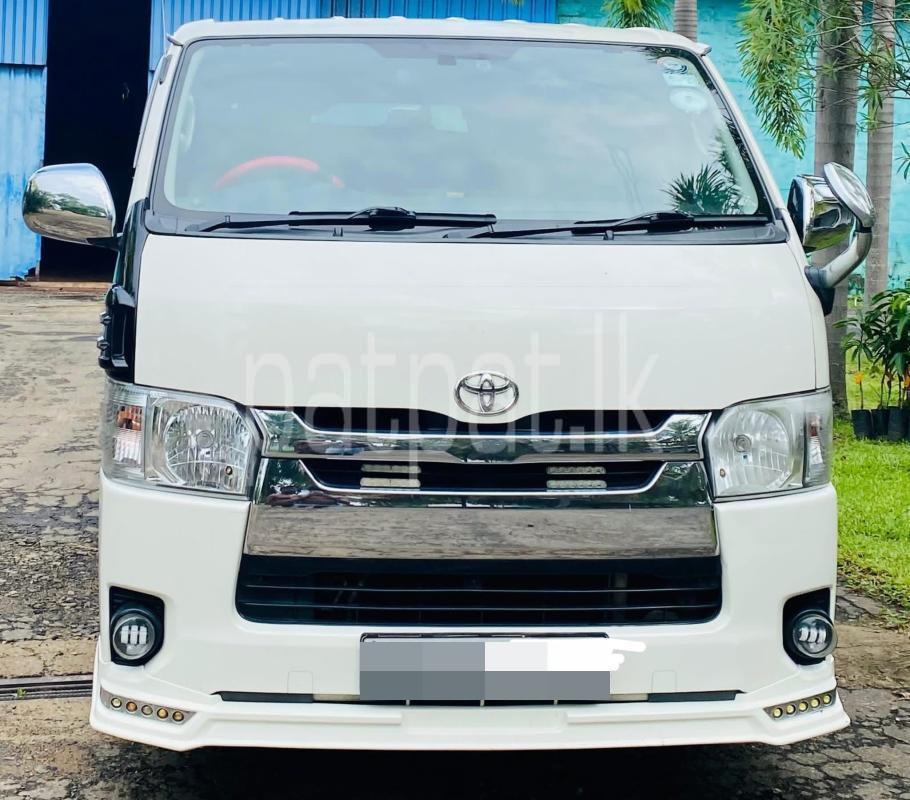 Toyota Hiace 2017 - பயன்படுத்தப்பட்டது வேன் sale in Sri Lanka - patpat.lk