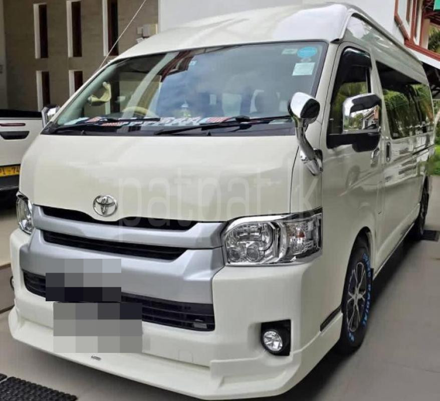 Toyota Hiace 2017 - பயன்படுத்தப்பட்டது வேன் sale in Sri Lanka - patpat.lk