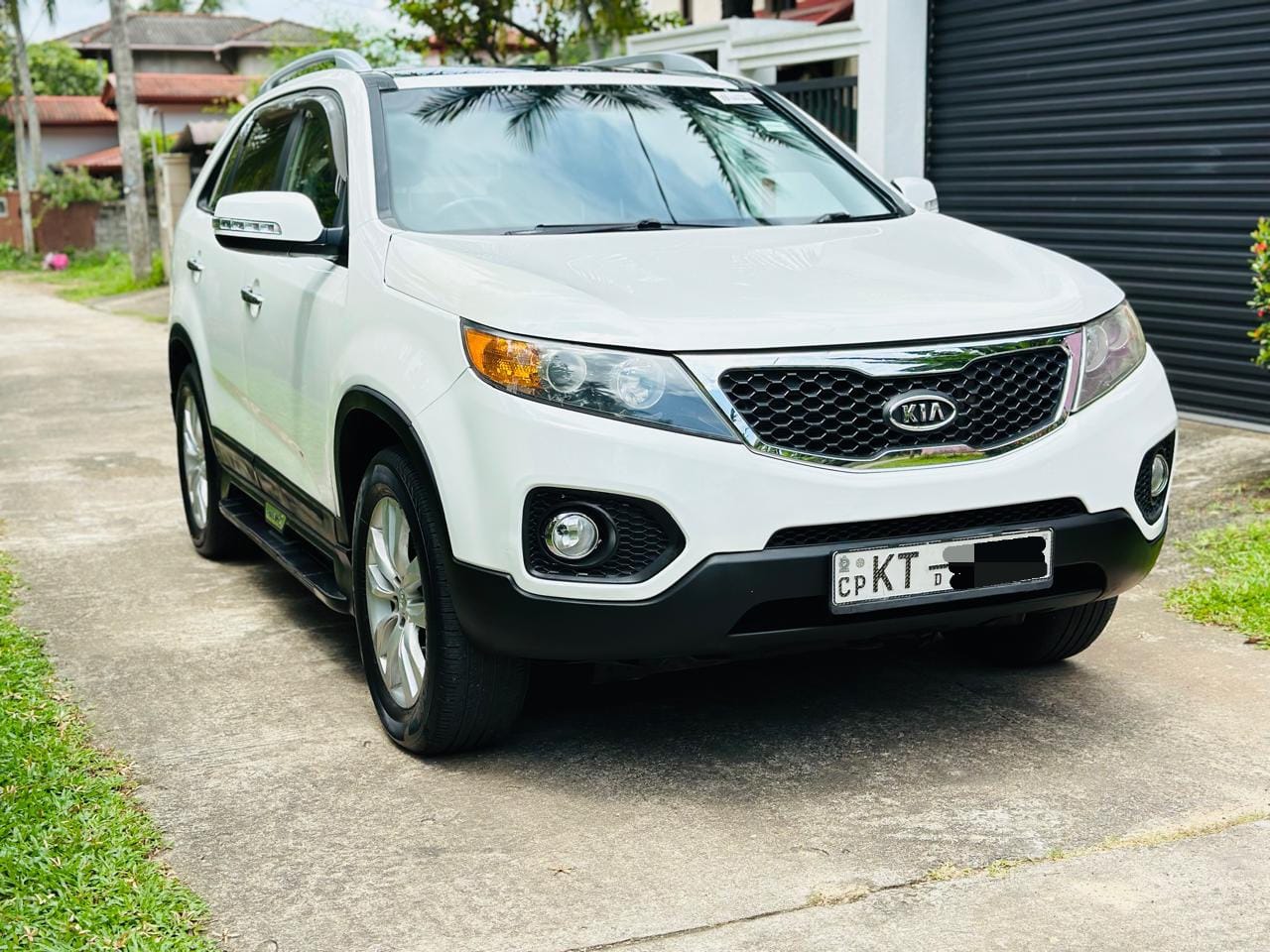 KIA Sorento 2012 - Used SUV sale in Sri Lanka - patpat.lk