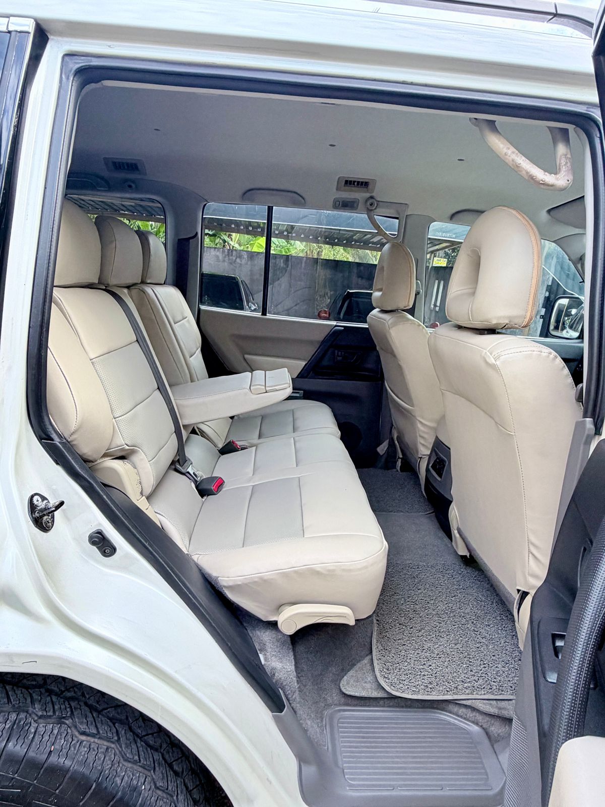 Mitsubishi Montero 2004 - பயன்படுத்தப்பட்டது SUV sale in Sri Lanka - patpat.lk
