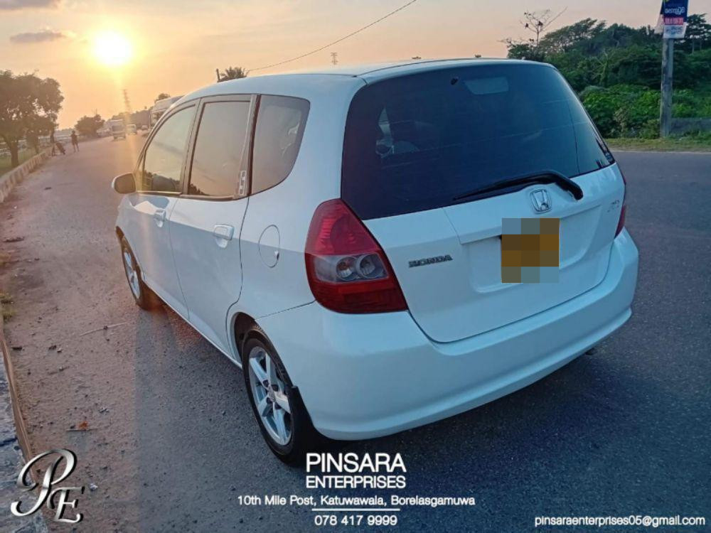 Honda Fit 2003 - பயன்படுத்தப்பட்டது கார் sale in Sri Lanka - patpat.lk