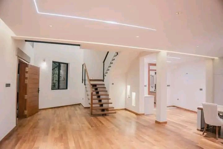 House for Sale in Akuregoda