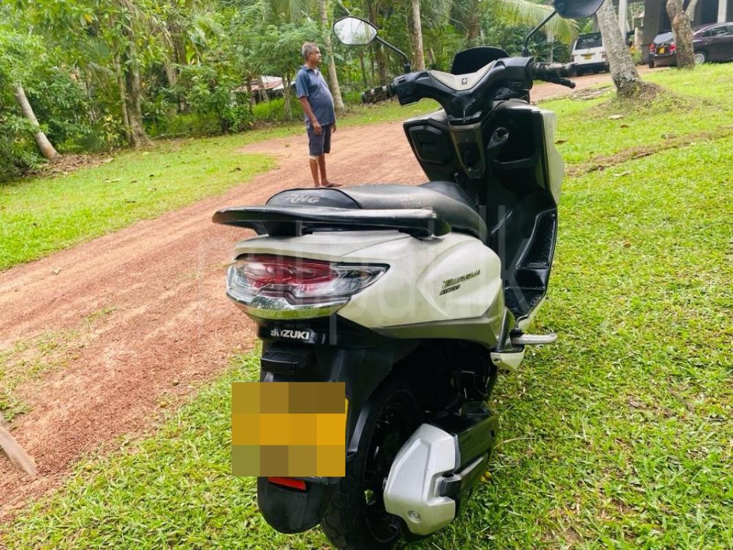 Advertisement image 5