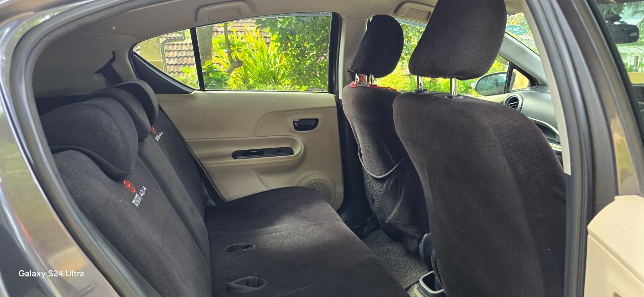 Toyota Aqua 2013 - Used Car sale in Sri Lanka - patpat.lk