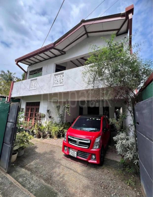 House for Sale in Boralesgamuwa ads-image-1