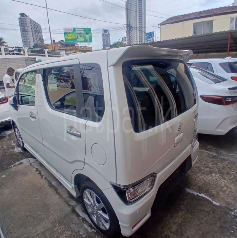 Advertisement image 4