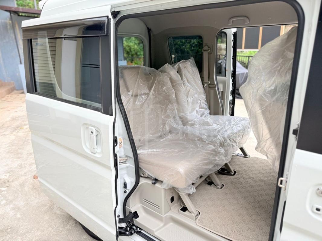 Advertisement image 6