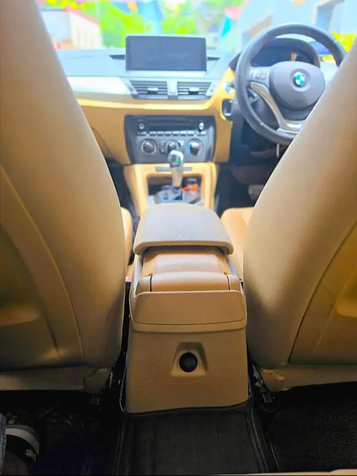BMW x1 2011 - பயன்படுத்தப்பட்டது SUV sale in Sri Lanka - patpat.lk