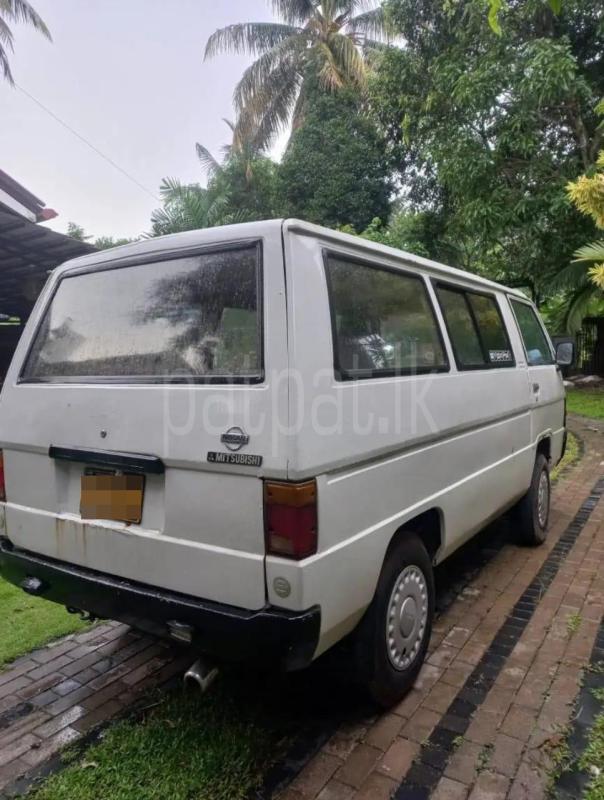 Mitsubishi Delica 1981 - பயன்படுத்தப்பட்டது வேன் sale in Sri Lanka - patpat.lk