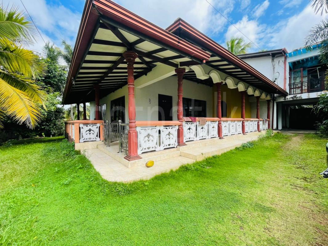 House for Sale in Makola