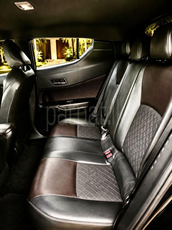 Toyota CHR 2020 - பயன்படுத்தப்பட்டது SUV sale in Sri Lanka - patpat.lk
