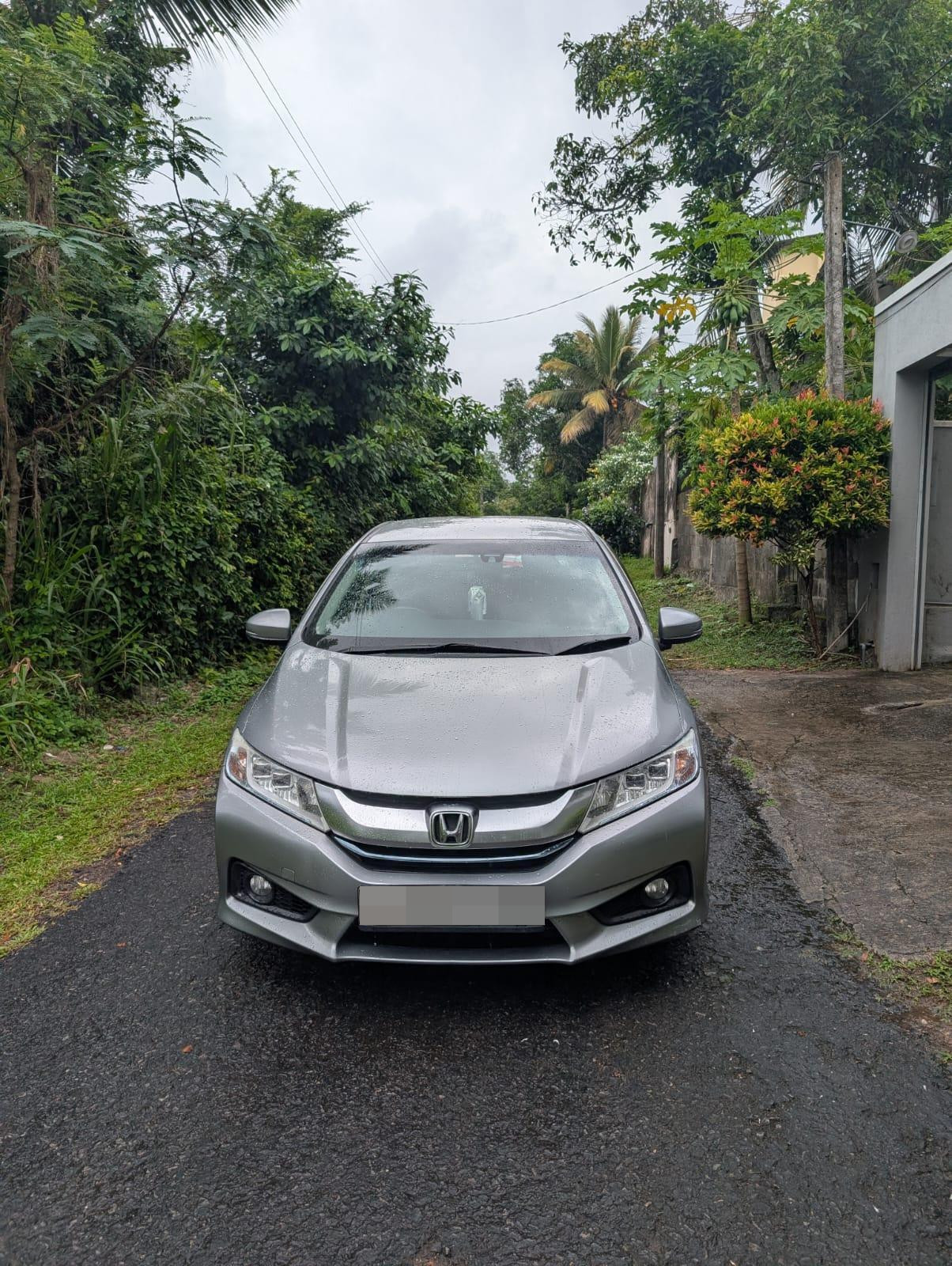 Honda Grace 2016 - Used Car sale in Sri Lanka - patpat.lk