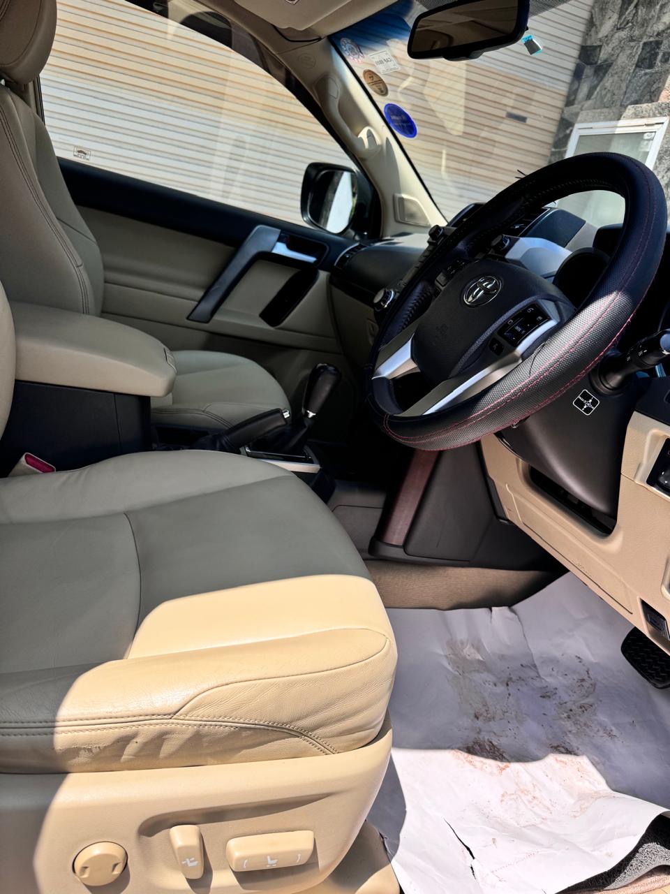 Toyota Land Cruiser Prado 2015 - Used SUV sale in Sri Lanka - patpat.lk